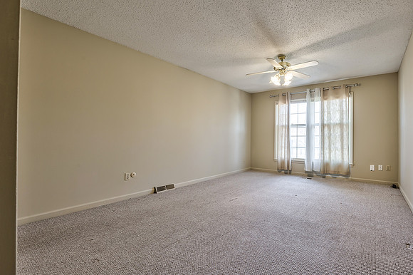 120WoodbridgeLN-18