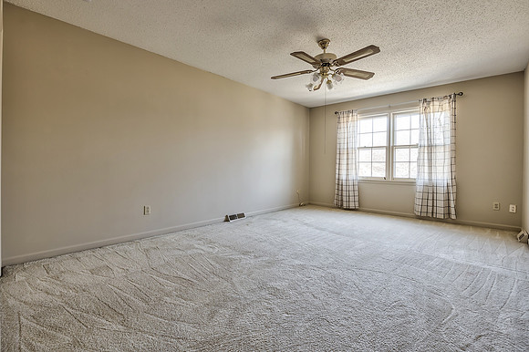 120WoodbridgeLN-23