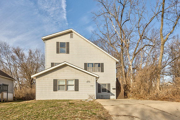 5722NortonAve-2