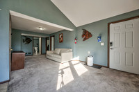 5722NortonAve-8