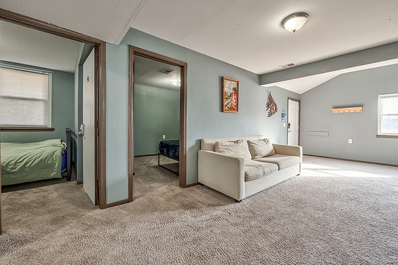 5722NortonAve-14