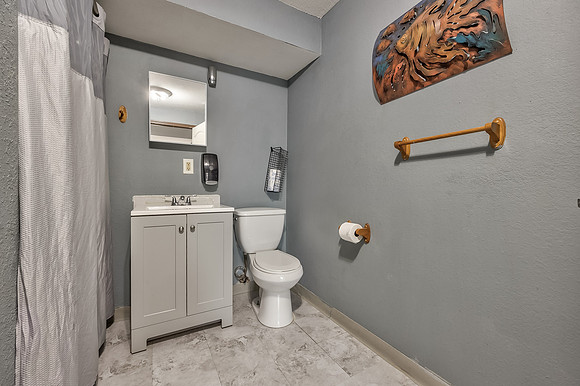 5722NortonAve-20
