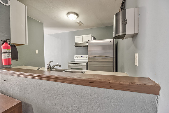 5722NortonAve-23
