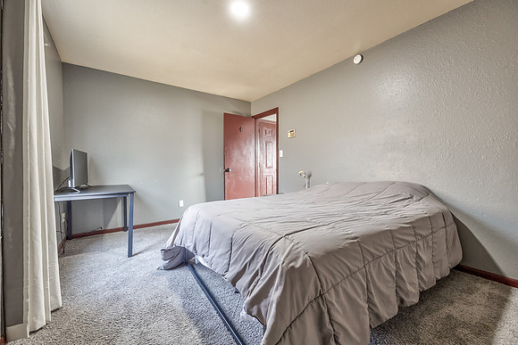 5722NortonAve-35