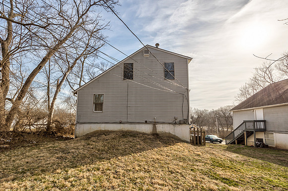 5722NortonAve-44