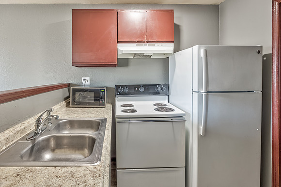 5722NortonAve-50