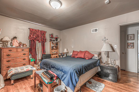 1720W34ST-8