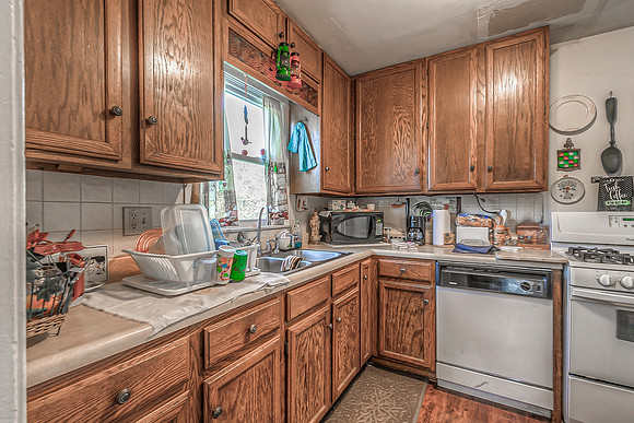 1720W34ST-12