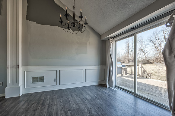 7028NWinchester-13