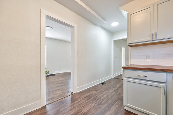 3629BrooklynAve-15