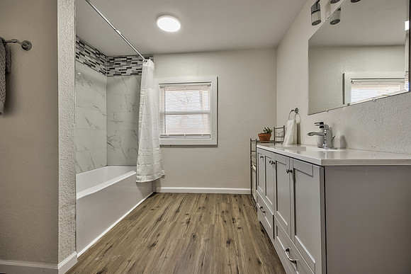 3629BrooklynAve-21