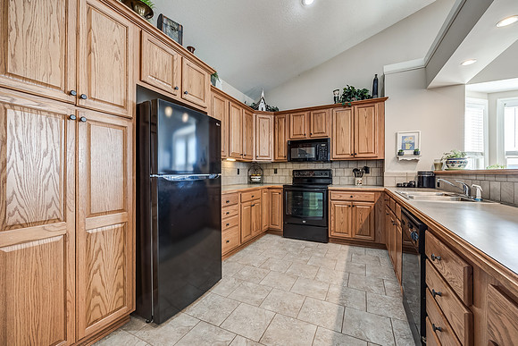 206ThomasCir-17