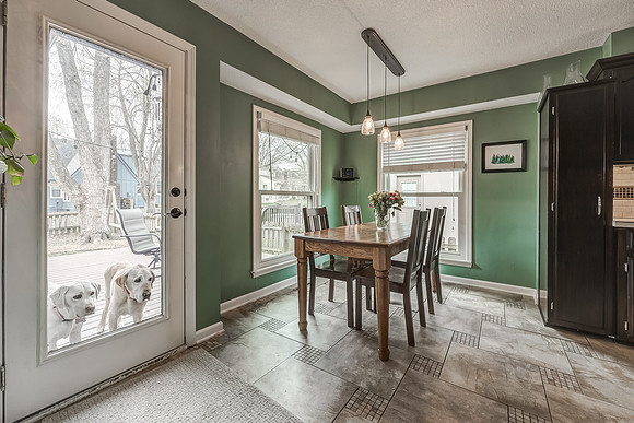 13001W104ST-12