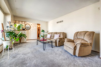 8405E104ST-4
