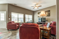 409NEChestnutCT-8