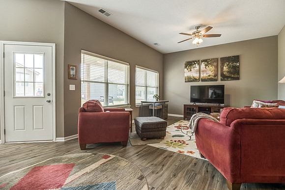 409NEChestnutCT-9