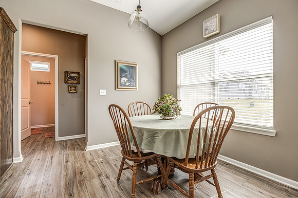 409NEChestnutCT-16