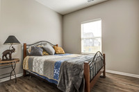 409NEChestnutCT-19