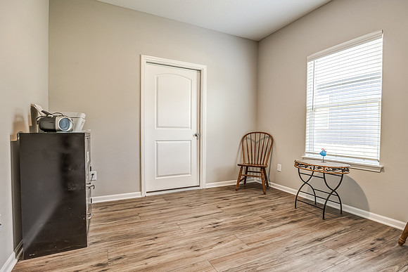 409NEChestnutCT-21