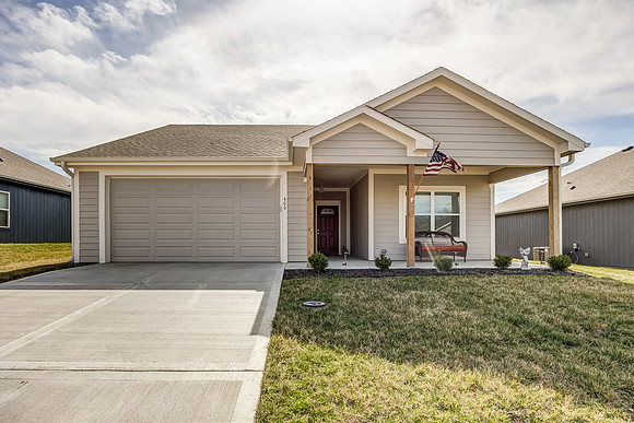 409NEChestnutCT-26