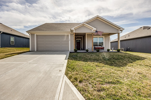 409NEChestnutCT-27