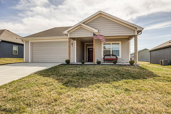 409NEChestnutCT-28