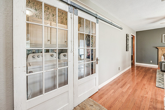 700Englewood-26