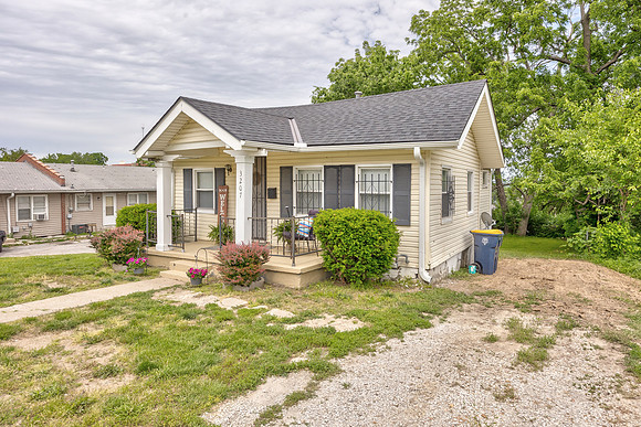 3207KensingtonAve-3