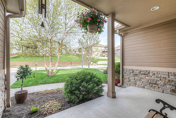 8421PrimroseSt-5