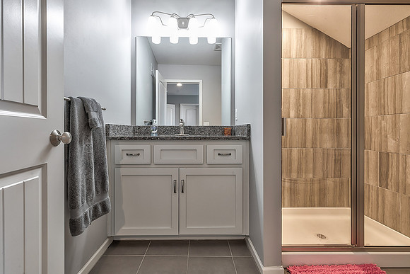 6801MillbrookSt-8