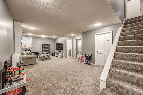8009LakeviewAve-20