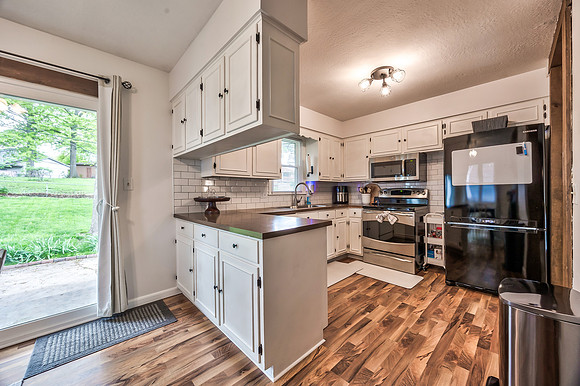 4328SBrentwoodSt-13