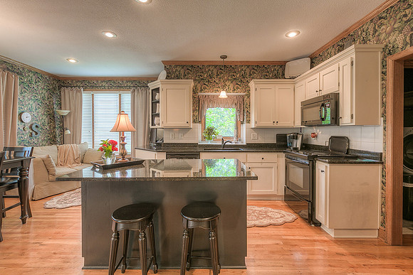 12914Travis-29