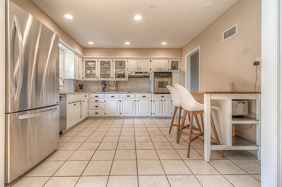 9115SomersetDr-11