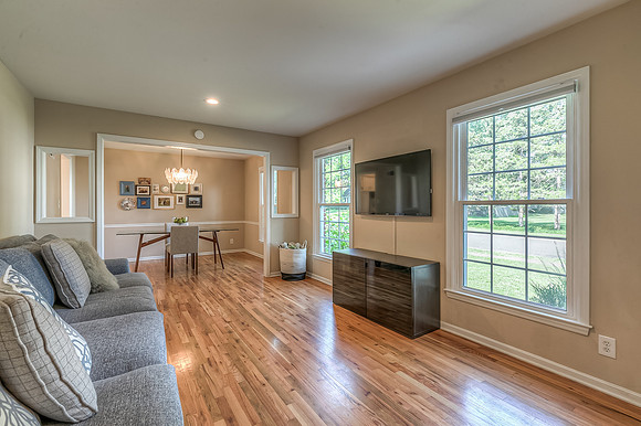 9115SomersetDr-1