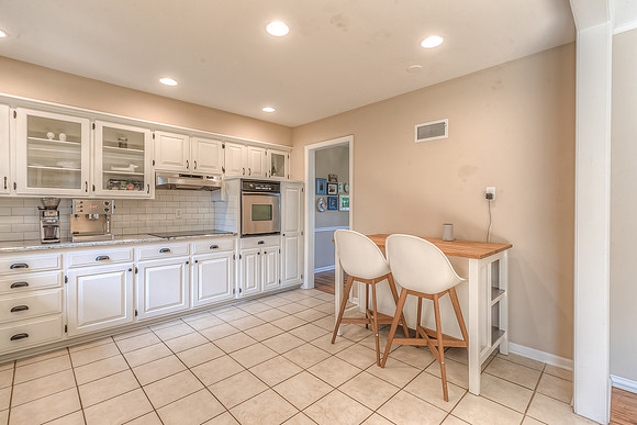 9115SomersetDr-10