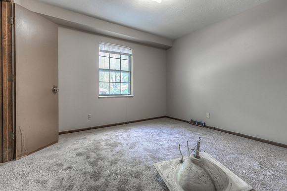 12908Beacon-12