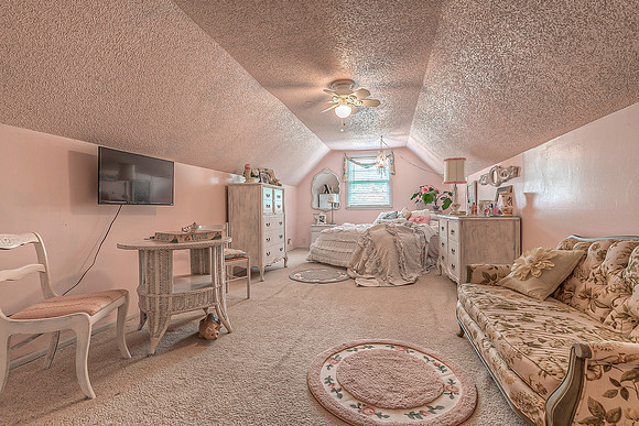 1000SValleyRd-23