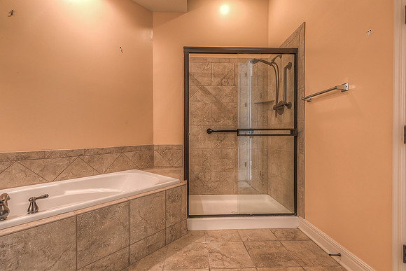 15706W61ST-5