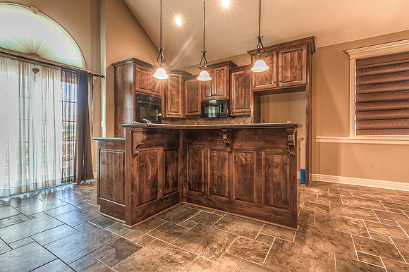 15706W61ST-7
