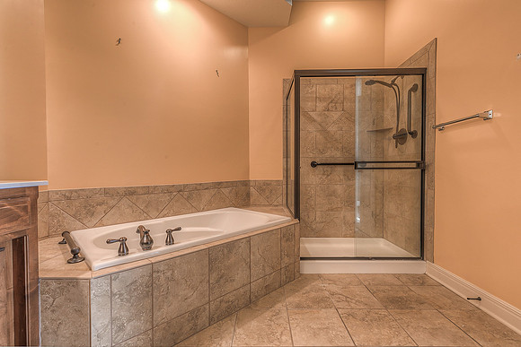 15706W61ST-4