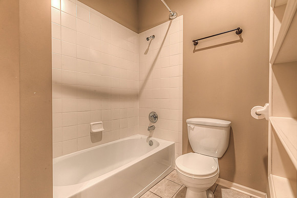 15706W61ST-17