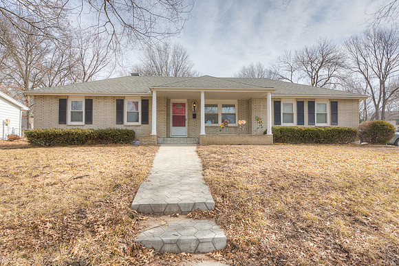 6701NBellefontaine-1