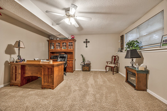 1106SycamoreRidgeDr-27