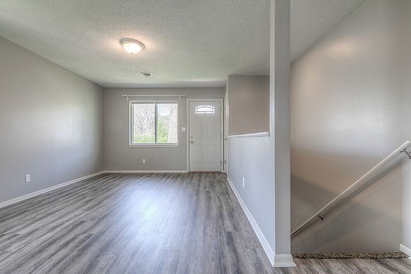 8607W83St-11