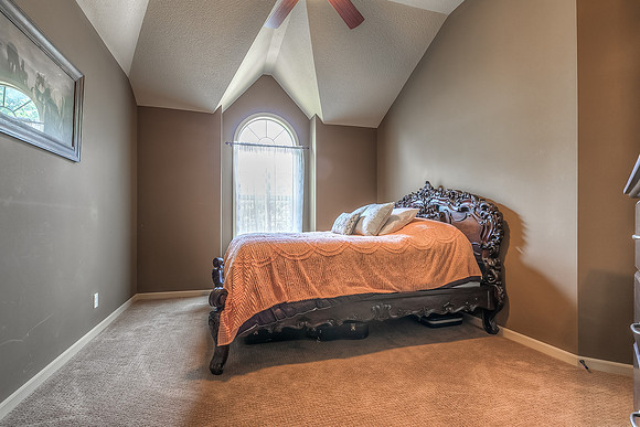 9148RiverviewAve-43