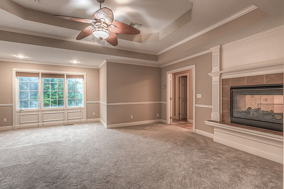5736W146St-25