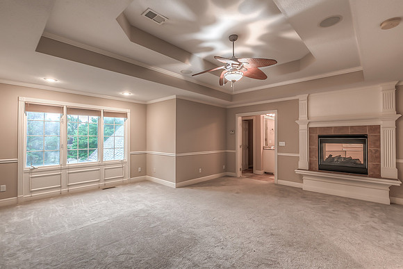 5736W146St-26