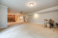 12504GranadaLN-8