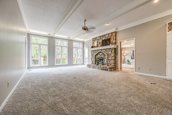 12504GranadaLN-12